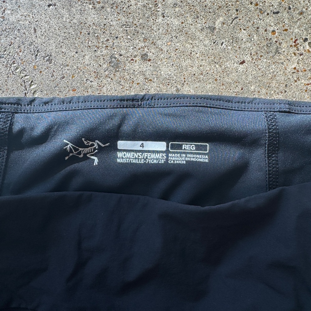 Arc'teryx Women's Dark Gray Pants